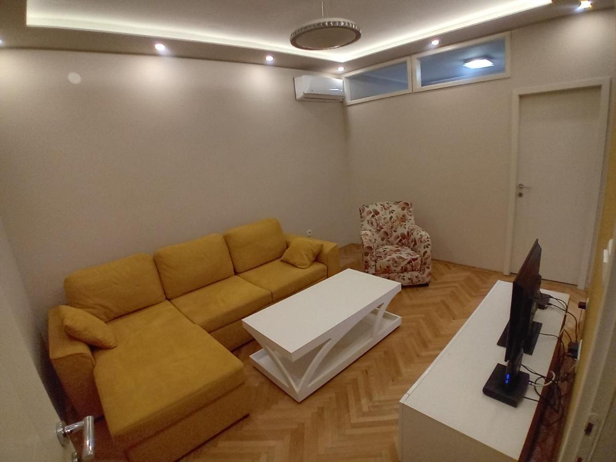 פודגוריצה Apartments Mellon מראה חיצוני תמונה