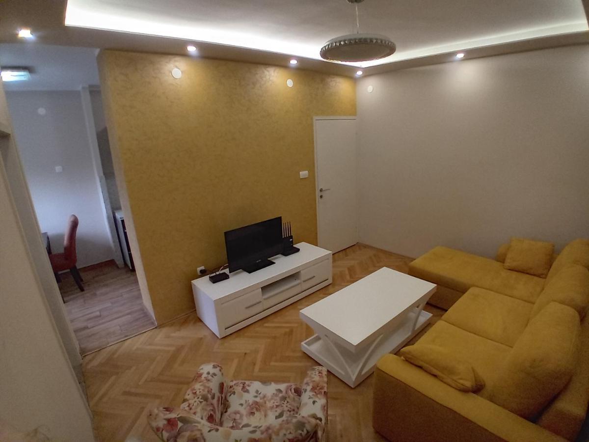 פודגוריצה Apartments Mellon מראה חיצוני תמונה